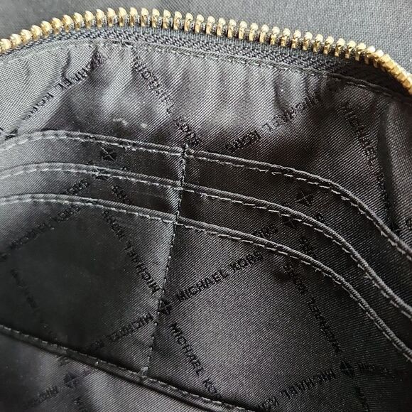 Michael Kors Black Textured Wristlet Pebbled Leather Wallet Clutch Purse - Picture 6 of 13